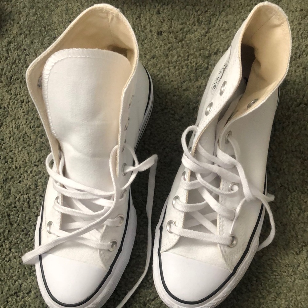 BRAND NEW WHITE PLATFORM CONVERSE